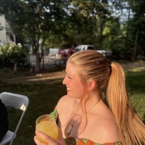 Meet your Posher, Samantha